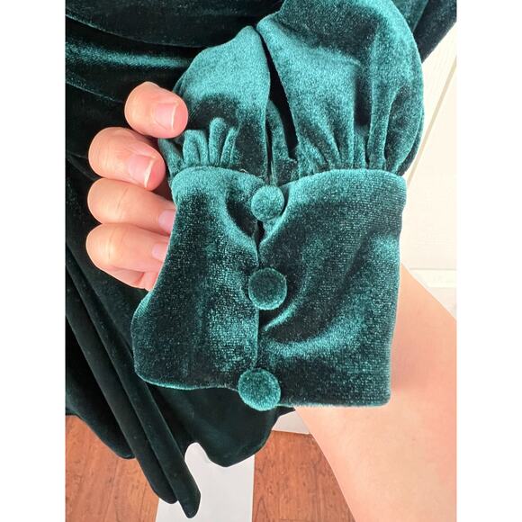 Vince Camuto Size 6 Twist Front Long Sleeve Velvet Dress Jewel Green Wicked - Picture 6 of 8